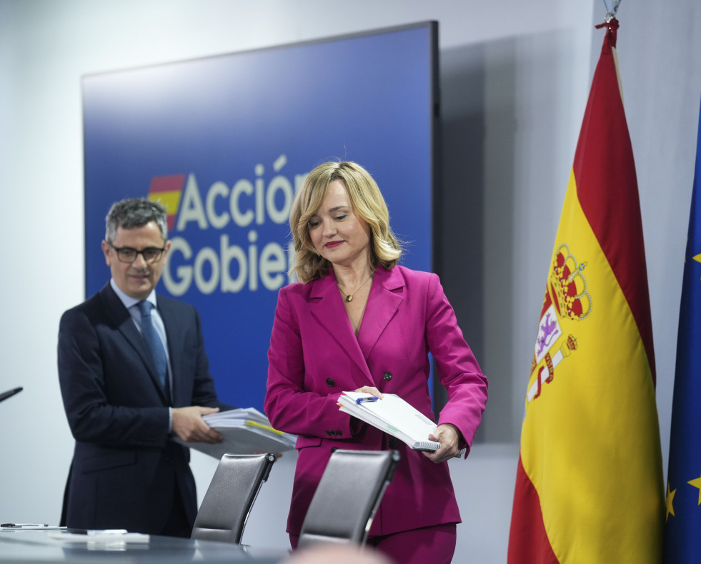 Bolaños y Alegria llegan a la rueda de prensa posterior al Consejo de Ministros