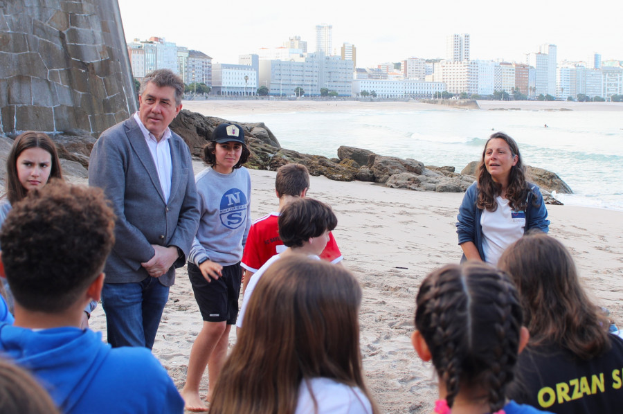 A Coruña impulsa el programa "Del mar a la clase y de la clase al mar" para concienciar sobre el océano