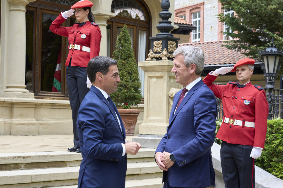 Rueda y Pradales analizan las relaciones entre Euskadi y Galicia
