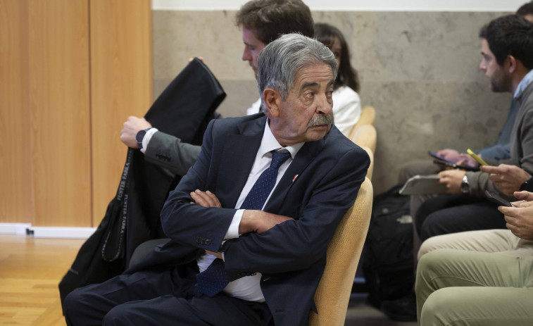 Finaliza sin avenencia el acto de conciliación entre el rey emérito, que no se ha presentado, y Revilla