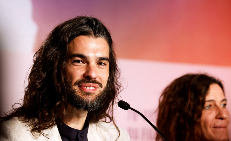 Oliver Laxe compite en Cannes con 'Sirat', un filme que invita a 