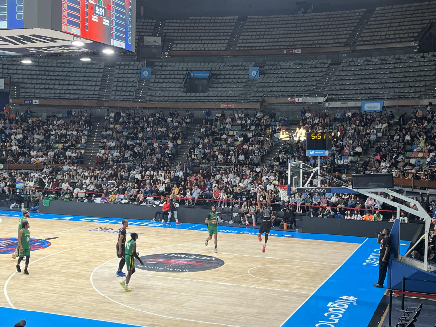 Baile y baloncesto de los Harlem Globetrotters para 2.500 coruñeses