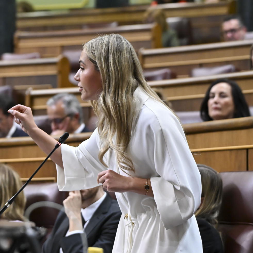 El PP critica que en el entorno de Pedro Sánchez “sobran pájaros y faltan personas honradas”