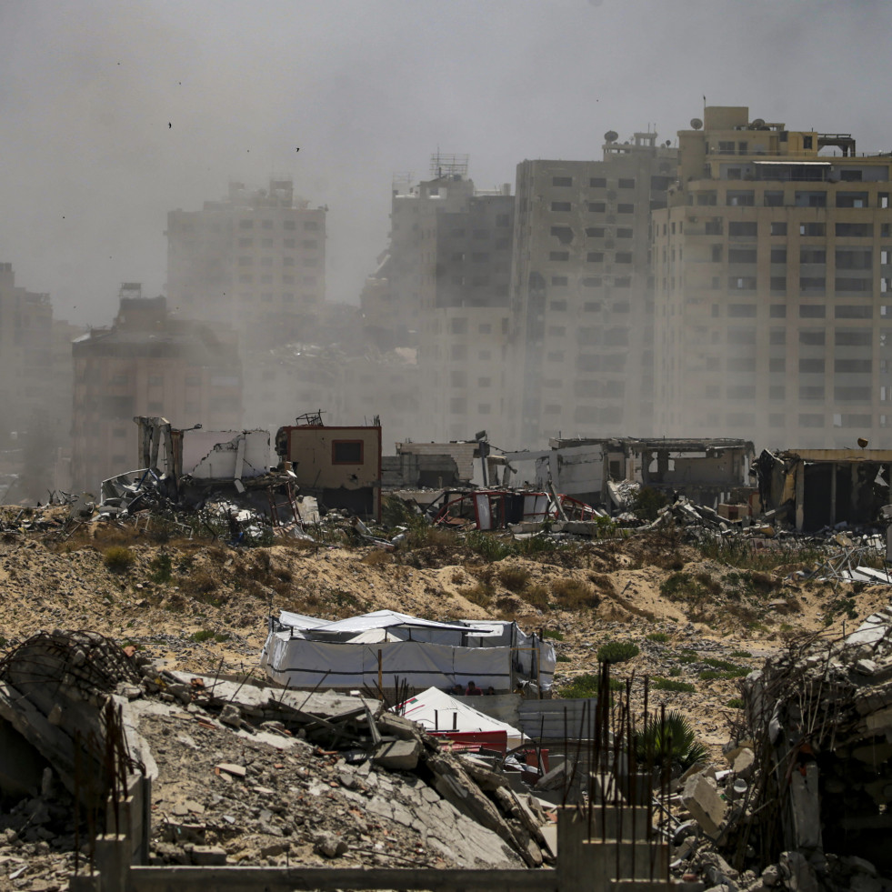 Al menos 34 muertos en un bombardeo de Israel a un campo de desplazados en Gaza