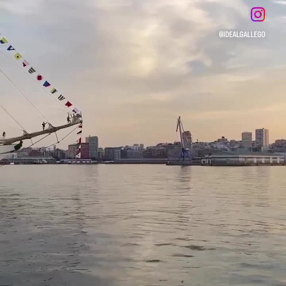 El barco mexicano accidentado en Brooklyn estuvo en A Coruña en 2023