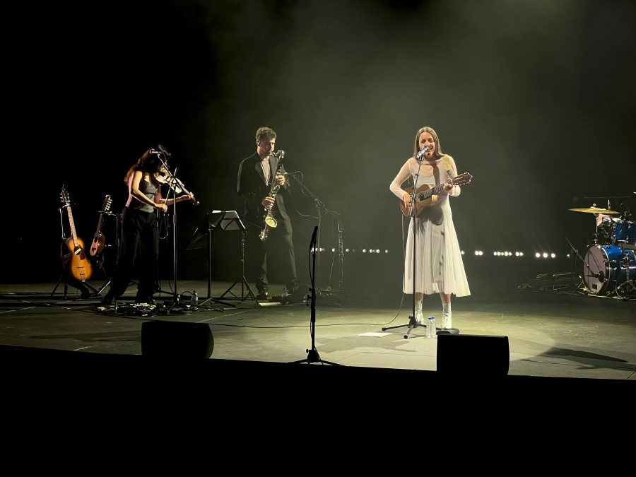 Valeria Castro y A Coruña, unidas por ‘La Raíz’