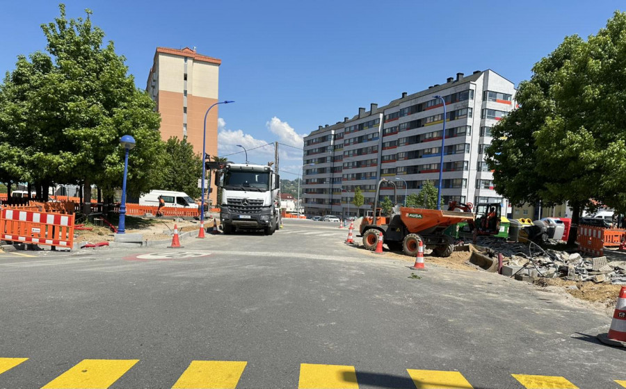 El alcalde de Culleredo niega que se reduzca el estacionamiento con la nueva rotonda de O Burgo