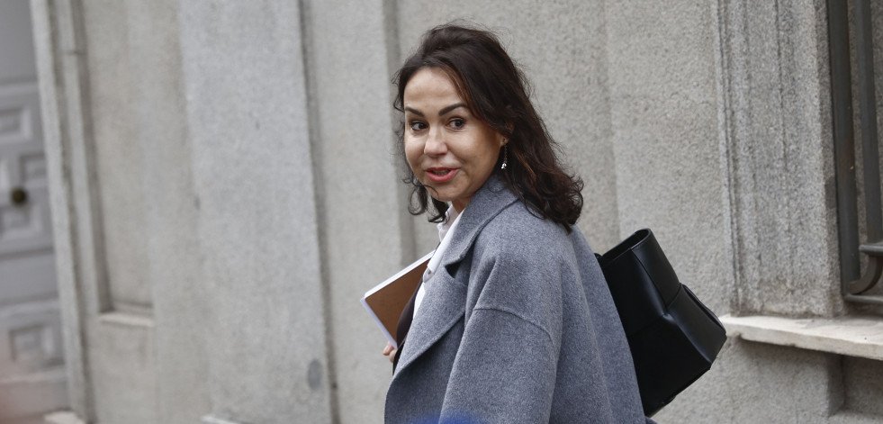 El juez del caso Koldo imputa a la expresidenta de Adif Pardo de Vera por la contratación de una expareja de Ábalos
