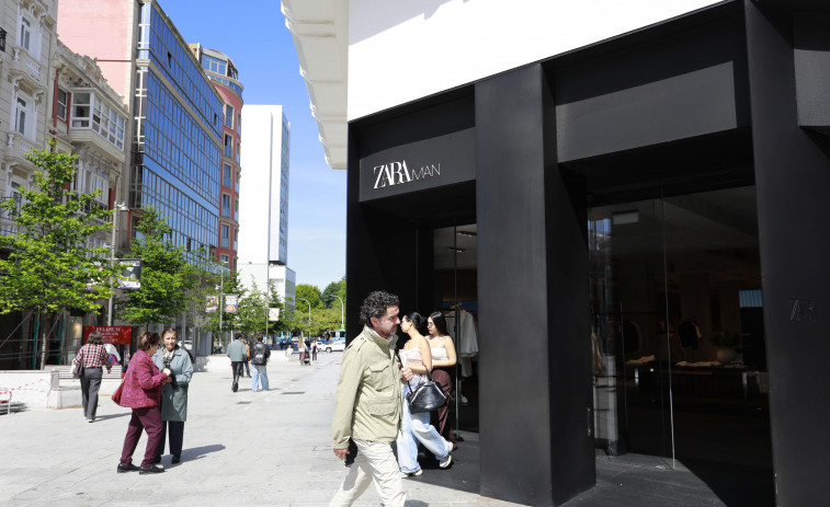 La plaza de Lugo, en A Coruña, la arteria comercial del éxito: todos sus locales están ocupados