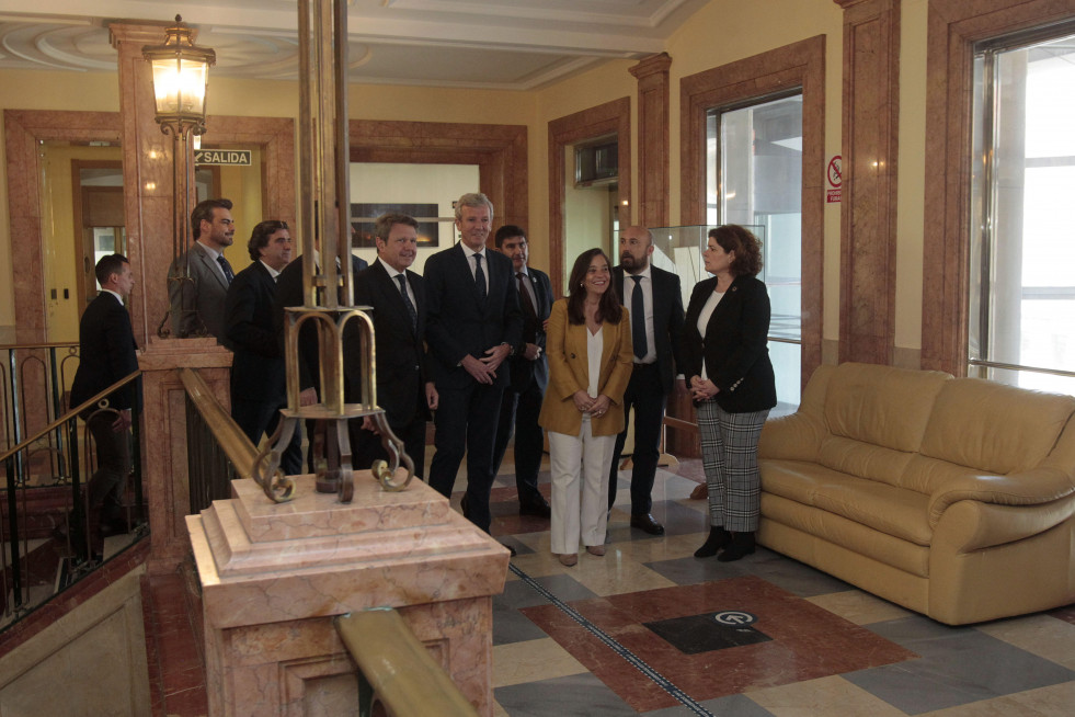 Reunión extraordinaria de autoridades para aprobar la licitación del Máster Plan para Coruña Marítima (18)