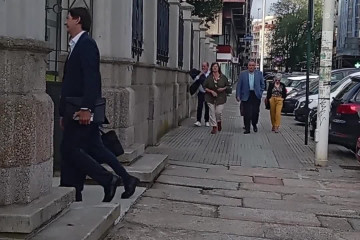Ángel García Seoane, alcalde de Oleiros, llega al juzgado