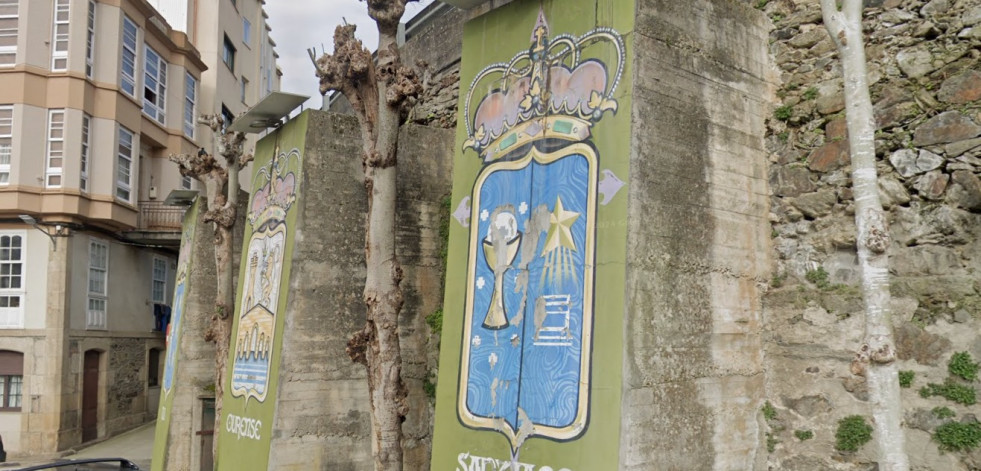 El BNG de Betanzos demanda que se vuelvan a pintar los escudos del Reino