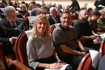 El teatro Rosalía fue el escenario del Aquelarre Poético de la Comisión de Hogueras de San Juan (4)