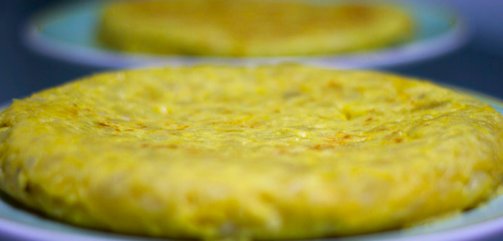 Este fin de semana Galicia se come a bocados: empanadas, codillos y tortillas gigantes