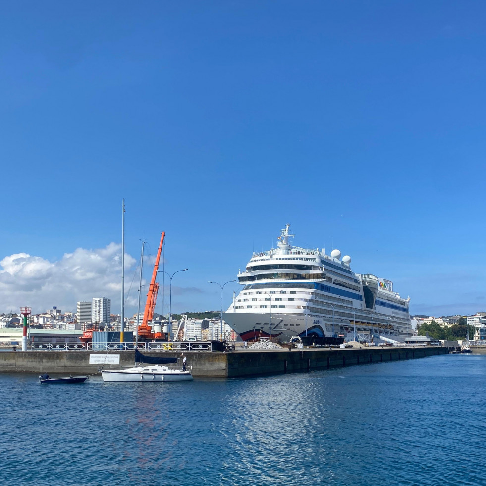 ¿Cómo se ve A Coruña desde la proa de un crucero?