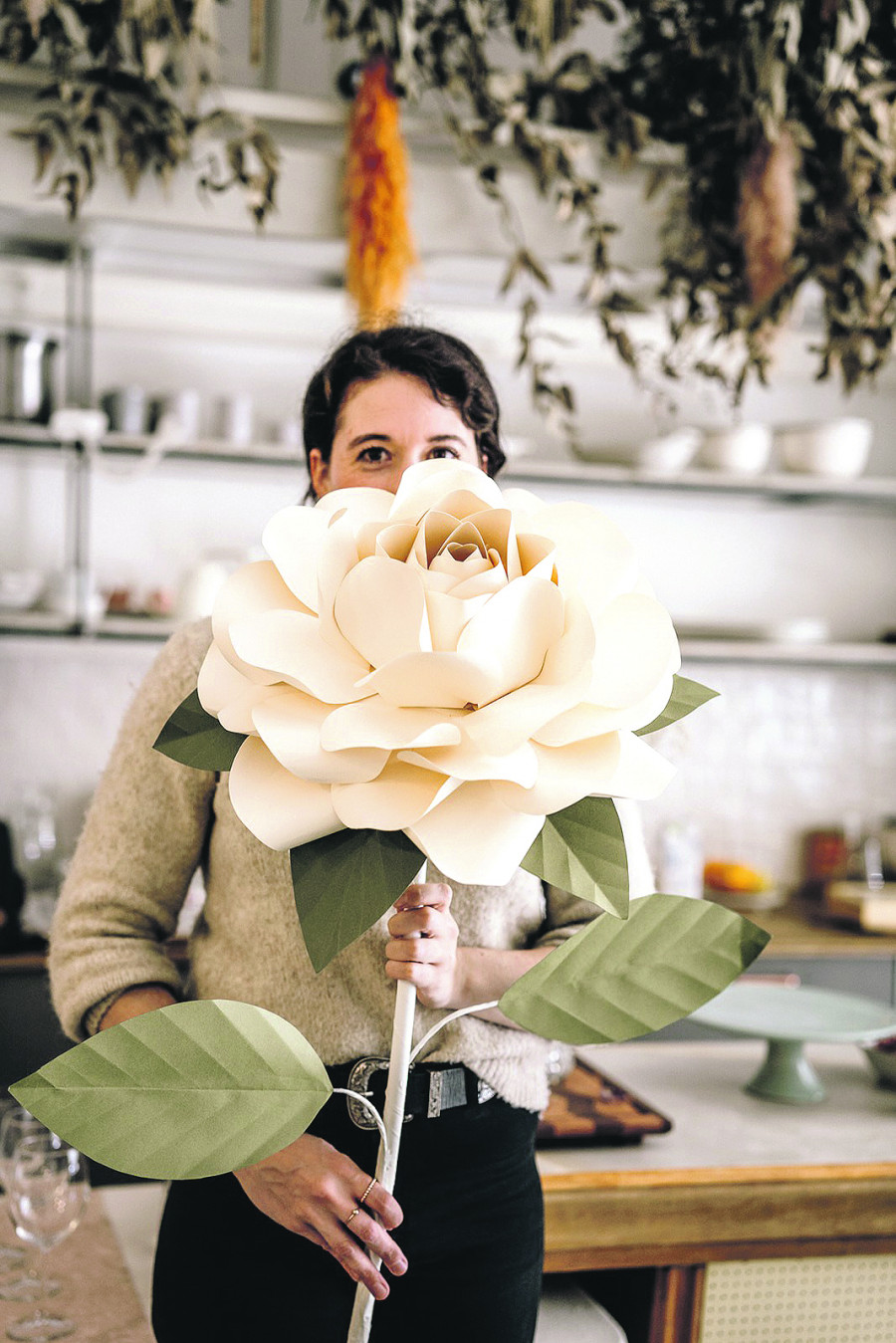 Maryl te recibe con flores