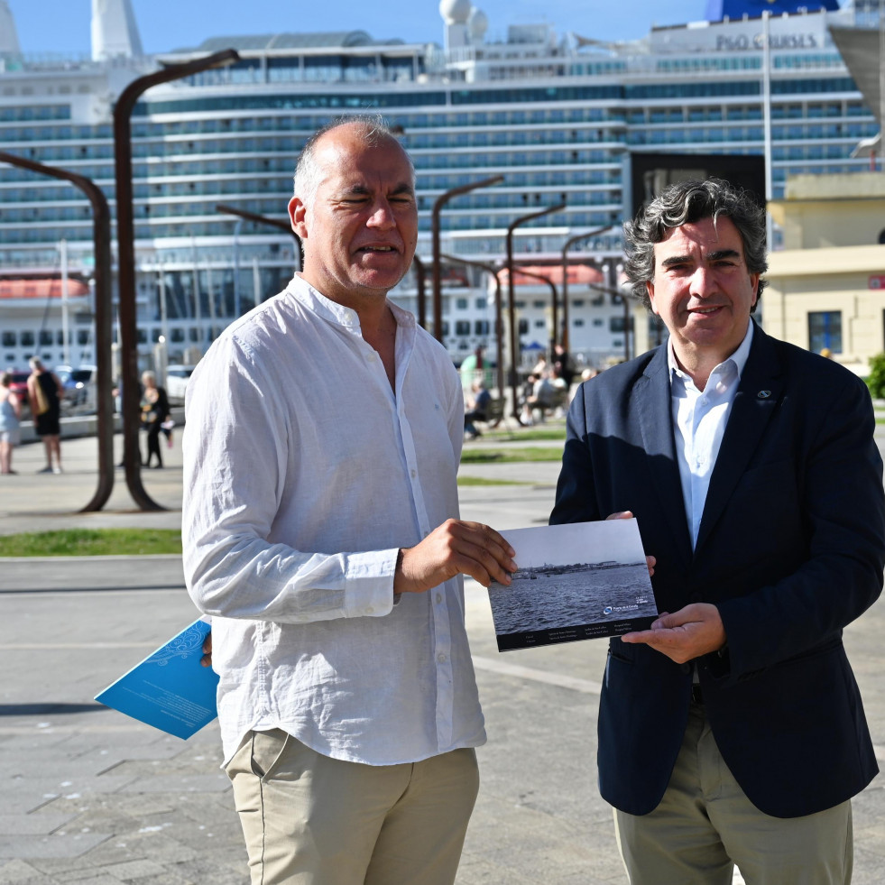 Las plazas para la primera tanda de visitas guiadas al puerto de A Coruña se agotan en dos horas