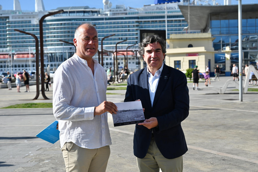 Las plazas para la primera tanda de visitas guiadas al puerto de A Coruña se agotan en dos horas