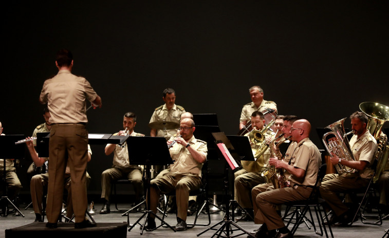 Concierto en el teatro Colón para celebrar el Día de las Fuerzas Armadas