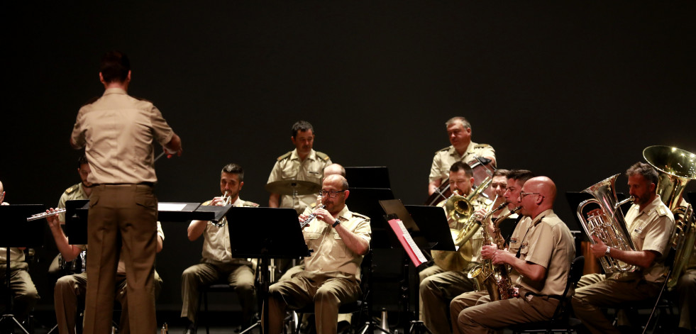 Concierto en el teatro Colón para celebrar el Día de las Fuerzas Armadas