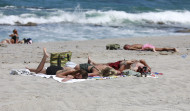 A Coruña regula por primera vez el uso de las playas: prohibidos los altavoces y acceder con perros