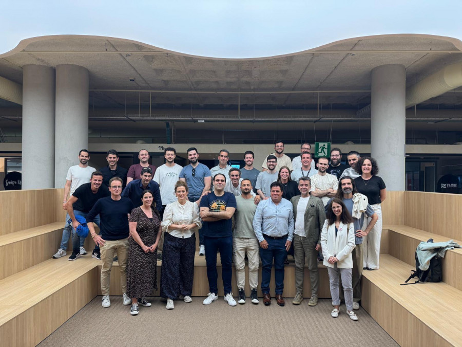 Hi Coruña viaja de Galicia al Nasdaq para conocer la historia de la startup Arengu