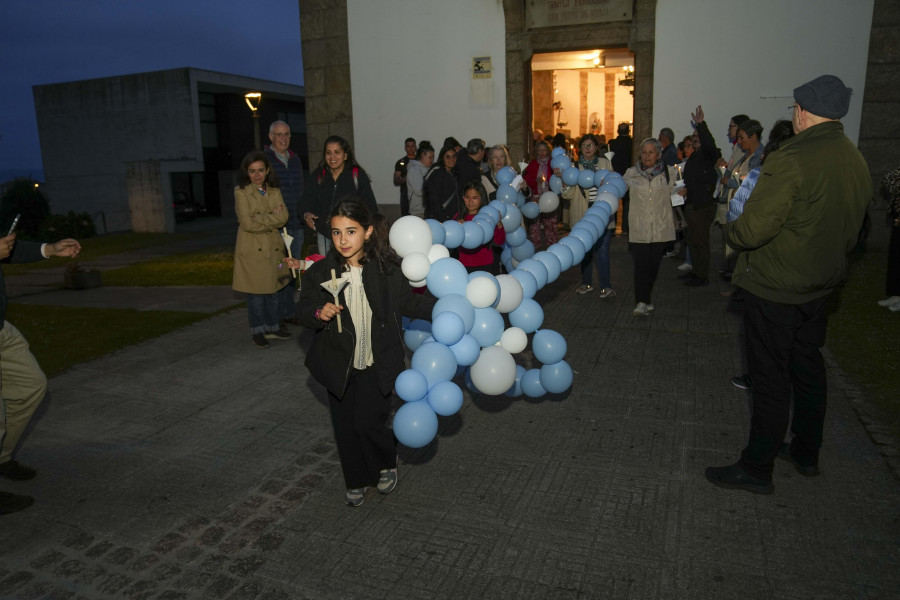 La procesión de antorchas que une Visma y Los Rosales
