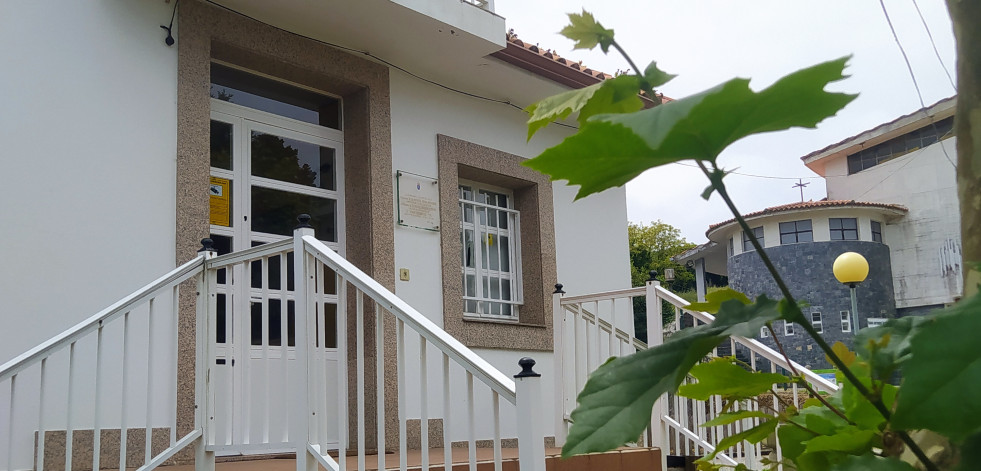 Los ladrones se llevan un botín de café, quesos, gominolas y licores de la 'casa' de los vecinos de Meirás