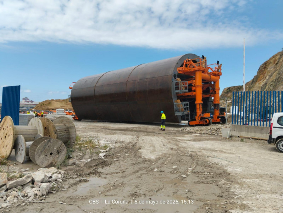 Comienzan a revestir el segundo tramo del túnel de Langosteira
