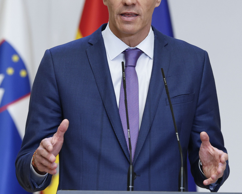 MADRID, 29/05/2025.- El presidente del Gobierno español, Pedro Sánchez durante la rueda de prensa tras su encuentro con el primer ministro de Eslovenia, Robert Golob (no en la imagen), en el Palacio