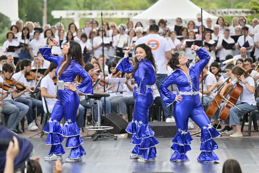 Éxito del musical Mamma Mía en el parque da Lagoa de Mera
