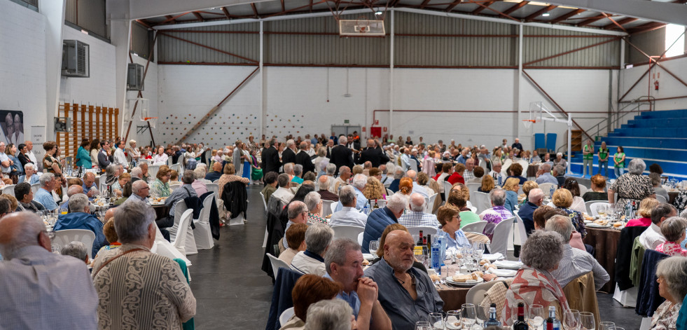 La Festa dos Maiores de Bergondo reúne a 485 personas en A Senra