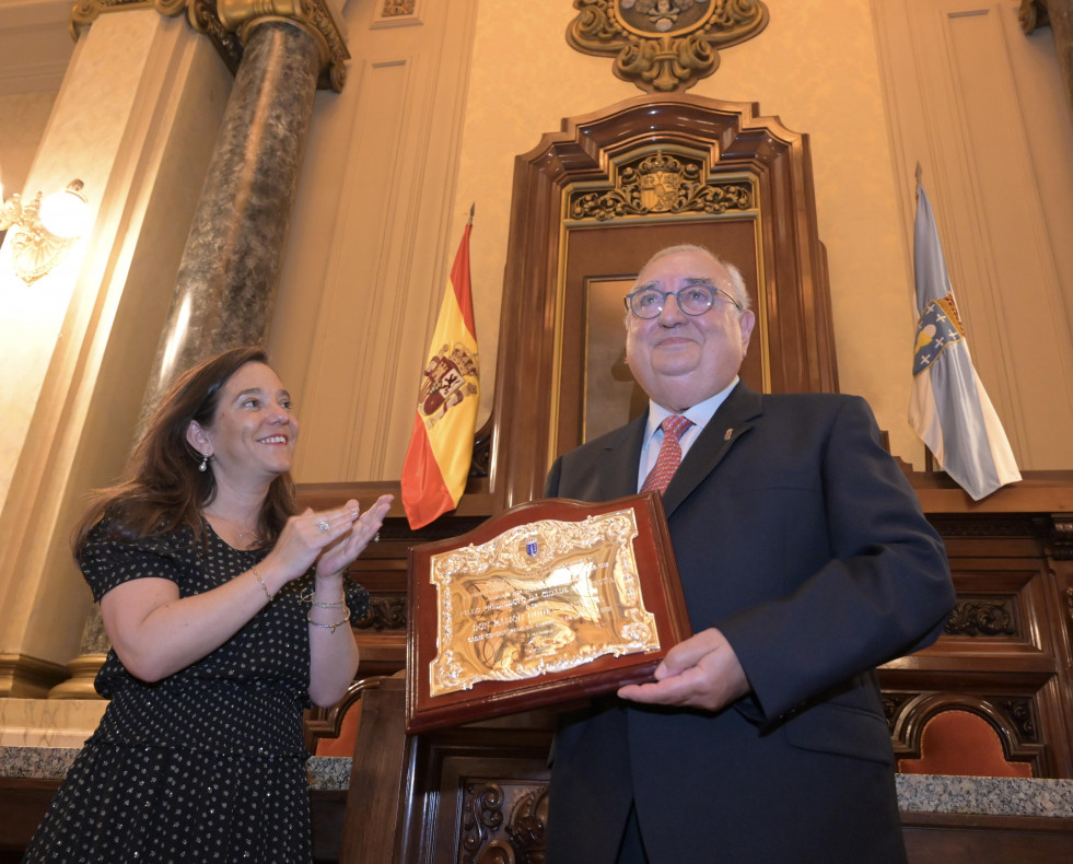 Entrega del título de hijo predilecto a Moncho Núñez  @J. Alborés (14)