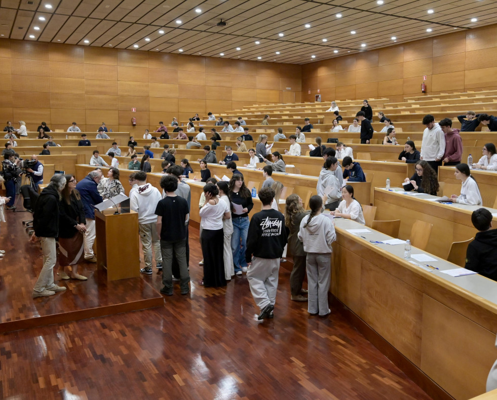 Primer día de los exámenes de Selectividad en la Universidad de A Coruña @ Javier Alborés (26)