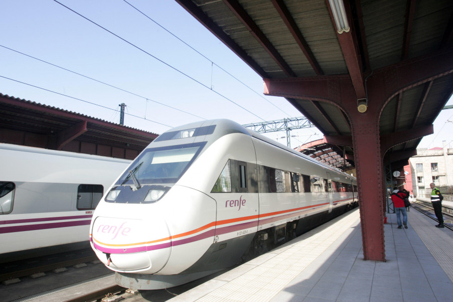 El PP pide que se rectifiquen los horarios del AVE Galicia-Madrid y la supresión de la parada en A Gudiña