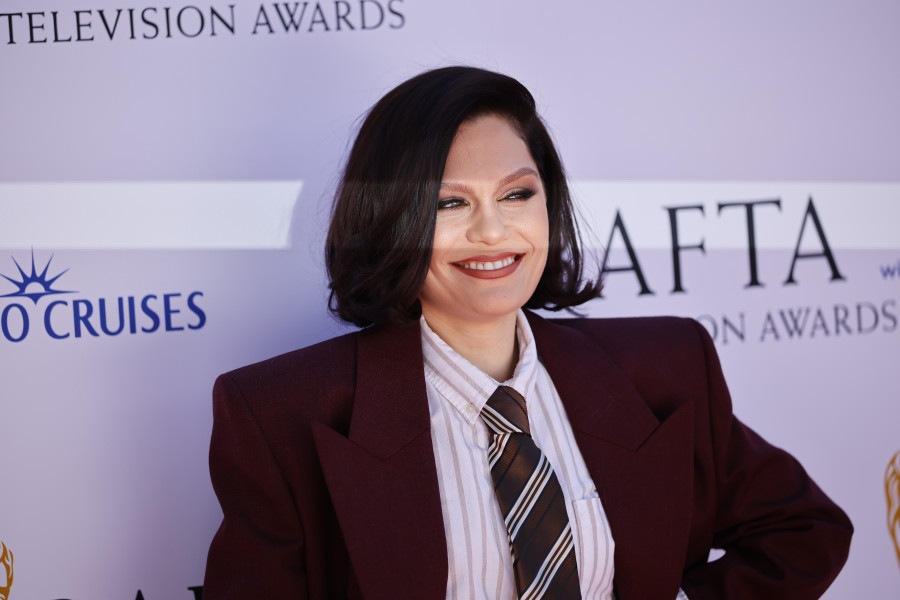La cantante Jessie J padece cáncer de mama