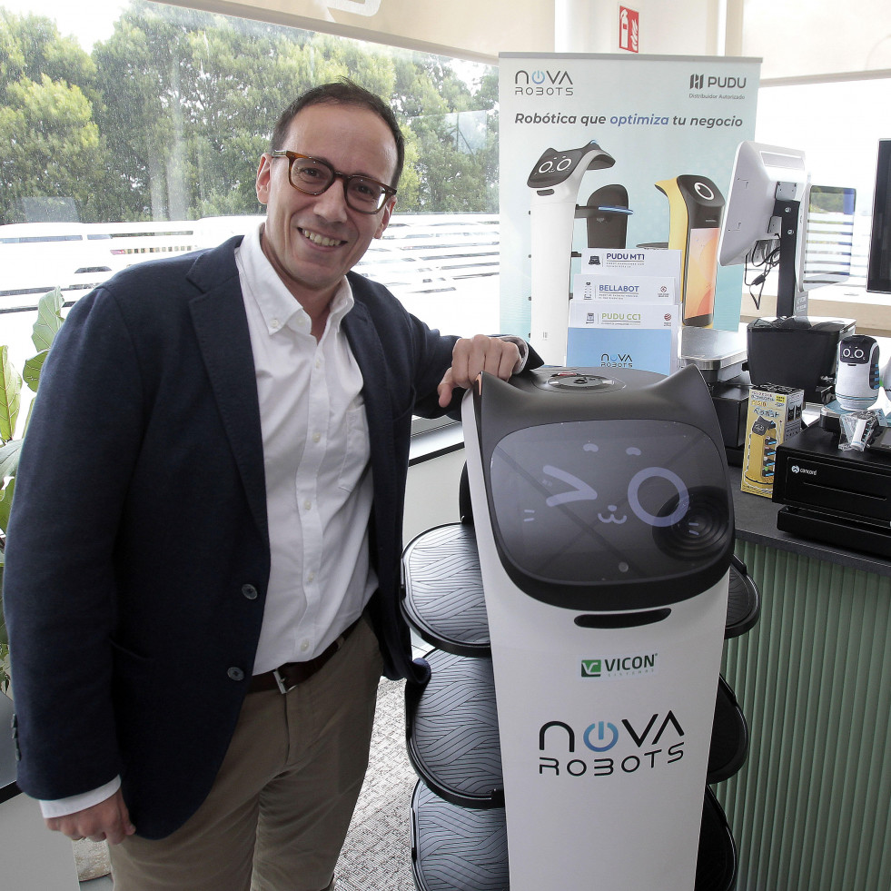 Nova Robots, la empresa con ADN japonés que está llenando de androides A Coruña