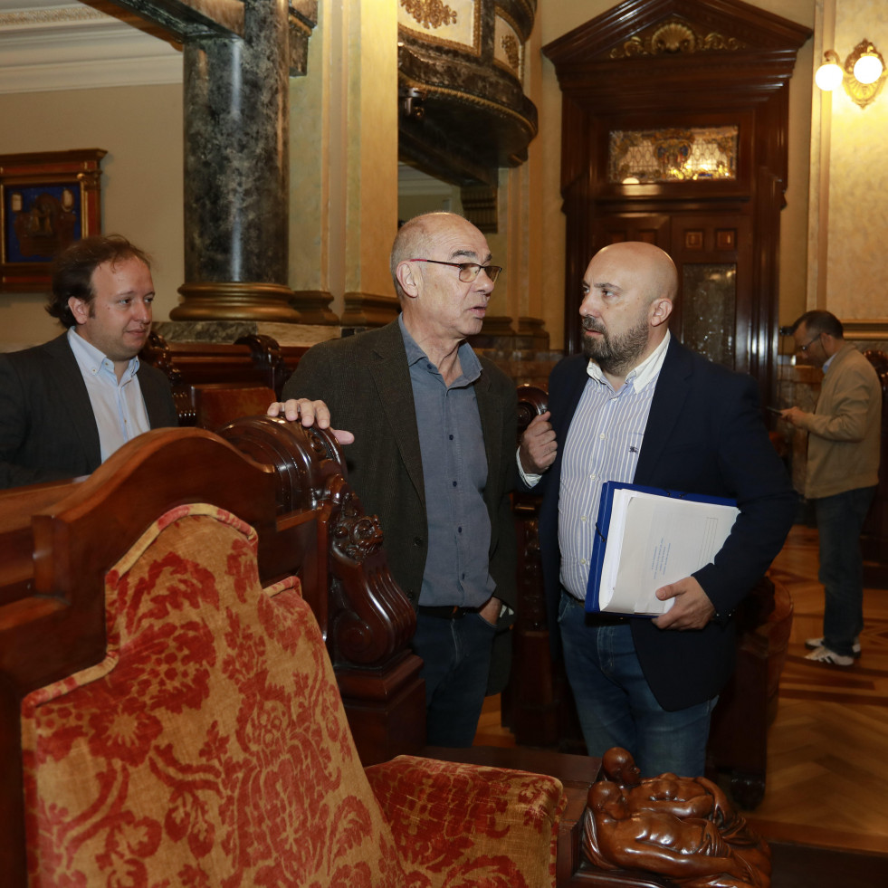 María Pita celebra uno de los plenos con mayor repercusión ciudadana