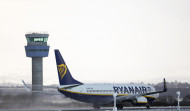 Nueve heridos tras un aterrizaje de emergencia en Ryanair por fuertes tormentas en Alemania