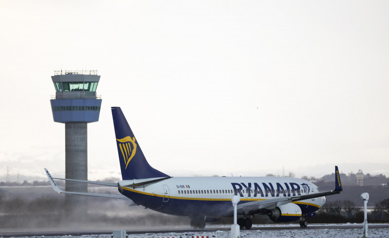 Nueve heridos tras un aterrizaje de emergencia en Ryanair por fuertes tormentas en Alemania