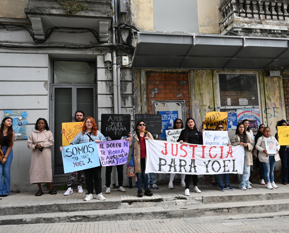 Concentración para pedir justicia para Yoel Quispe @ Pedro Puig