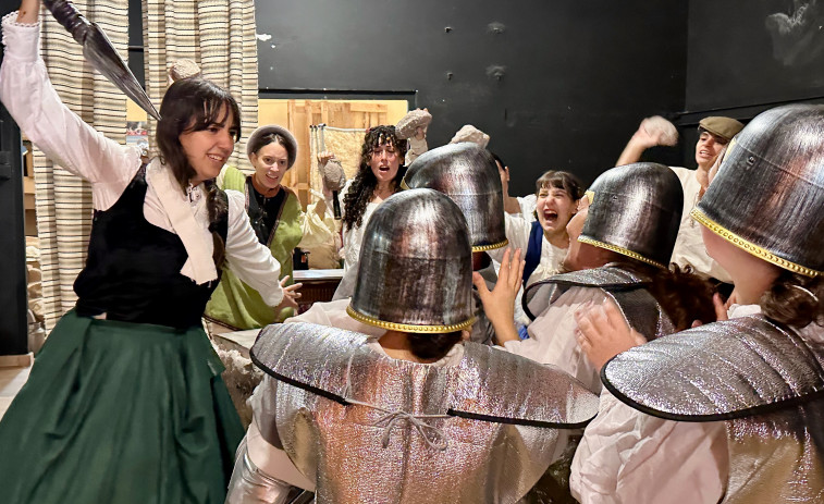 María Pita sale a escena con un musical a golpe de trap, himnos y habaneras