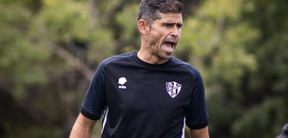 Osasuna descarta la llegada de Antonio Hidalgo, el favorito para el banquillo del Deportivo