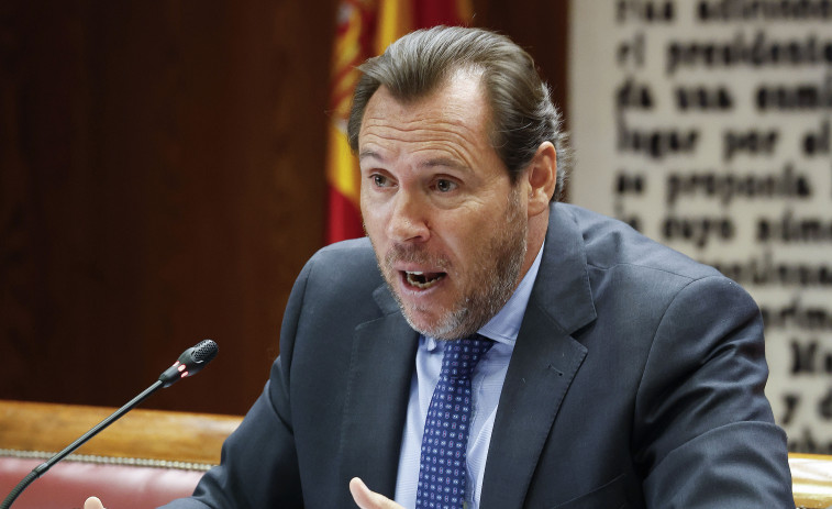 El Gobierno aprobará el martes el plan ‘Verano Joven 2025’ con descuentos para tren y autobús