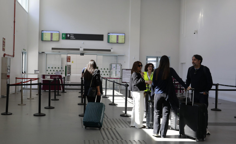 El Adif elimina los controles de seguridad para los trenes de Media Distancia y Regionales en Galicia