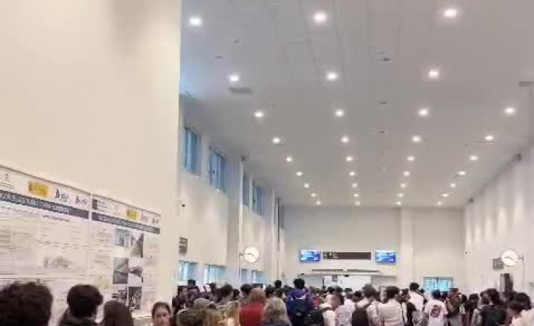 Colapso en la estación provisional de tren de A Coruña
