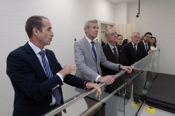 Alfonso Rueda, durante su visita a las nuevas instalaciones de Ibermutua  quintana