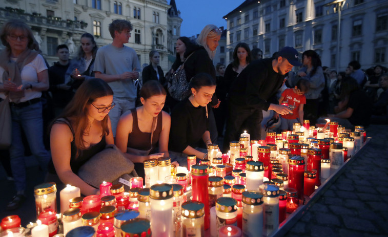 Austria se despierta en medio de la pesadilla por la peor masacre en el país desde la Segunda Guerra Mundial