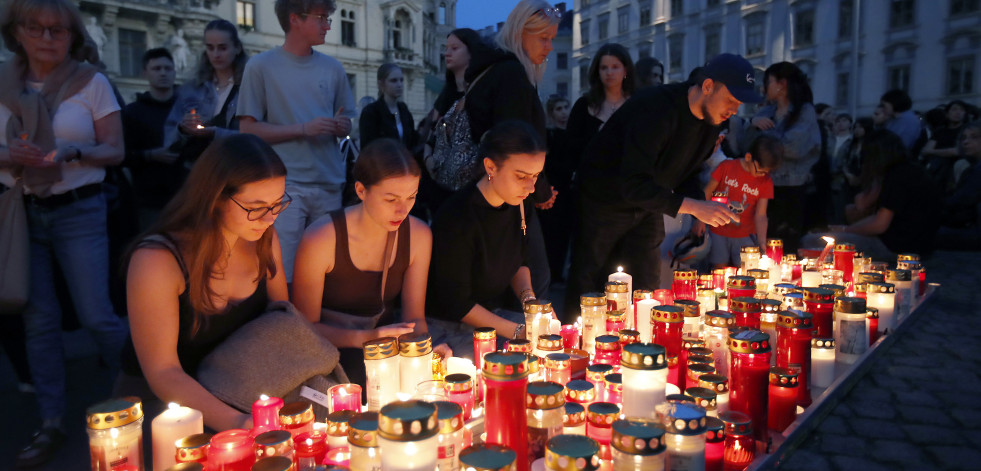 Austria se despierta en medio de la pesadilla por la peor masacre en el país desde la Segunda Guerra Mundial
