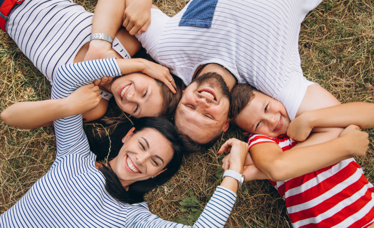 La prosperidad económica de las familias influye en el estrés y el envejecimiento celular de los niños